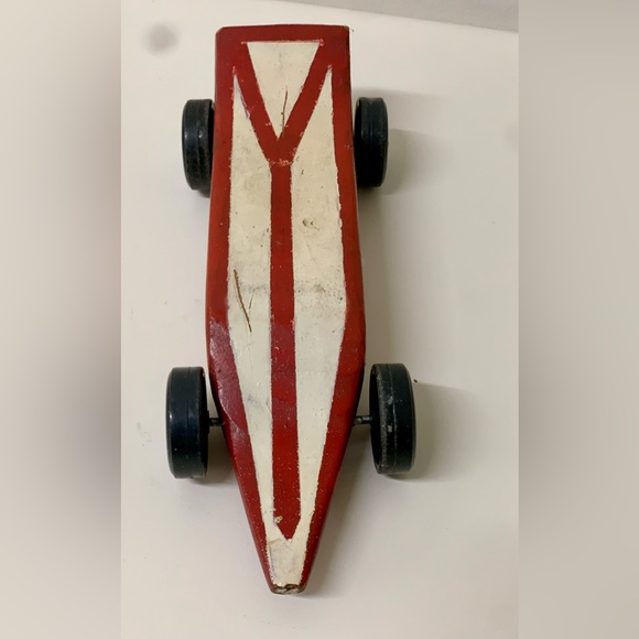 1981 Vintage Hand Crafted Homemade Pinewood Derby Race Car - Picture 2 of 7